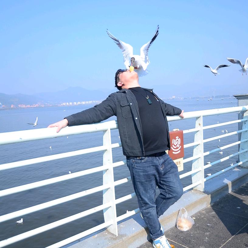 🌈帅总再吃亿口