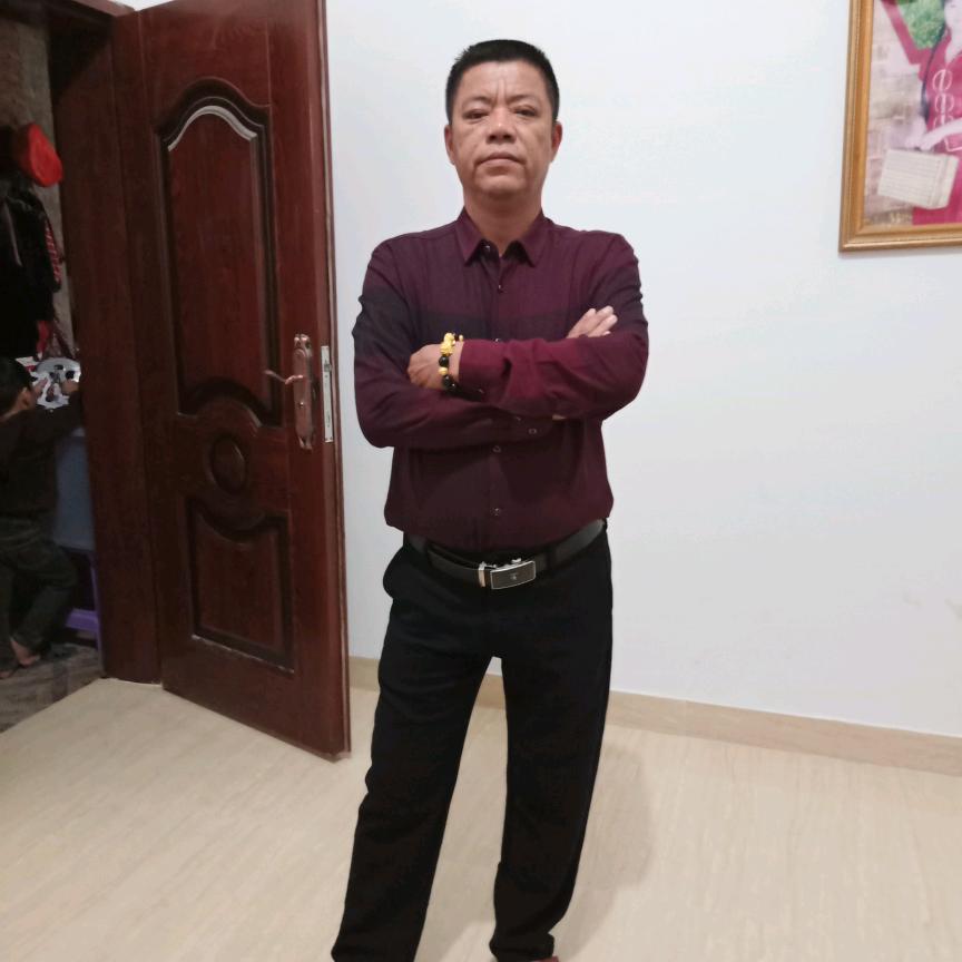 辉