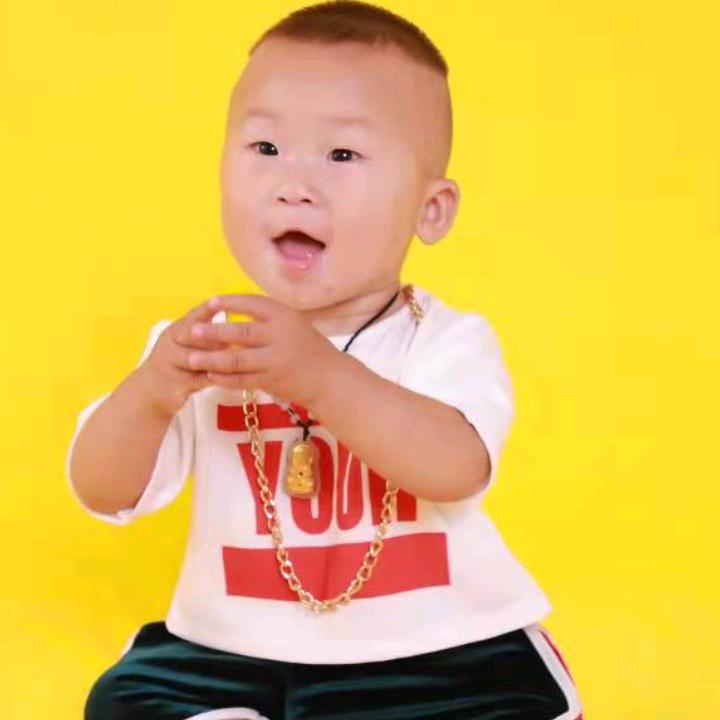 承接各种彩钢瓦板房换锁喷漆