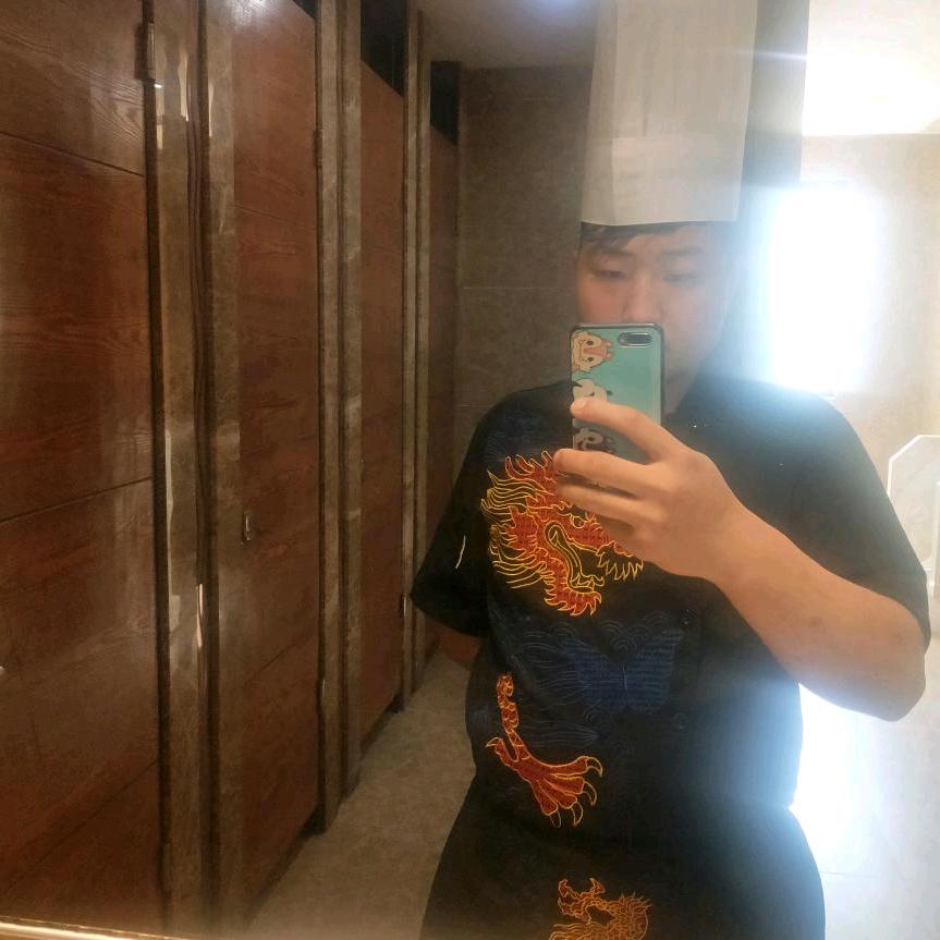 爱炒菜的小刘（但怕火😂）