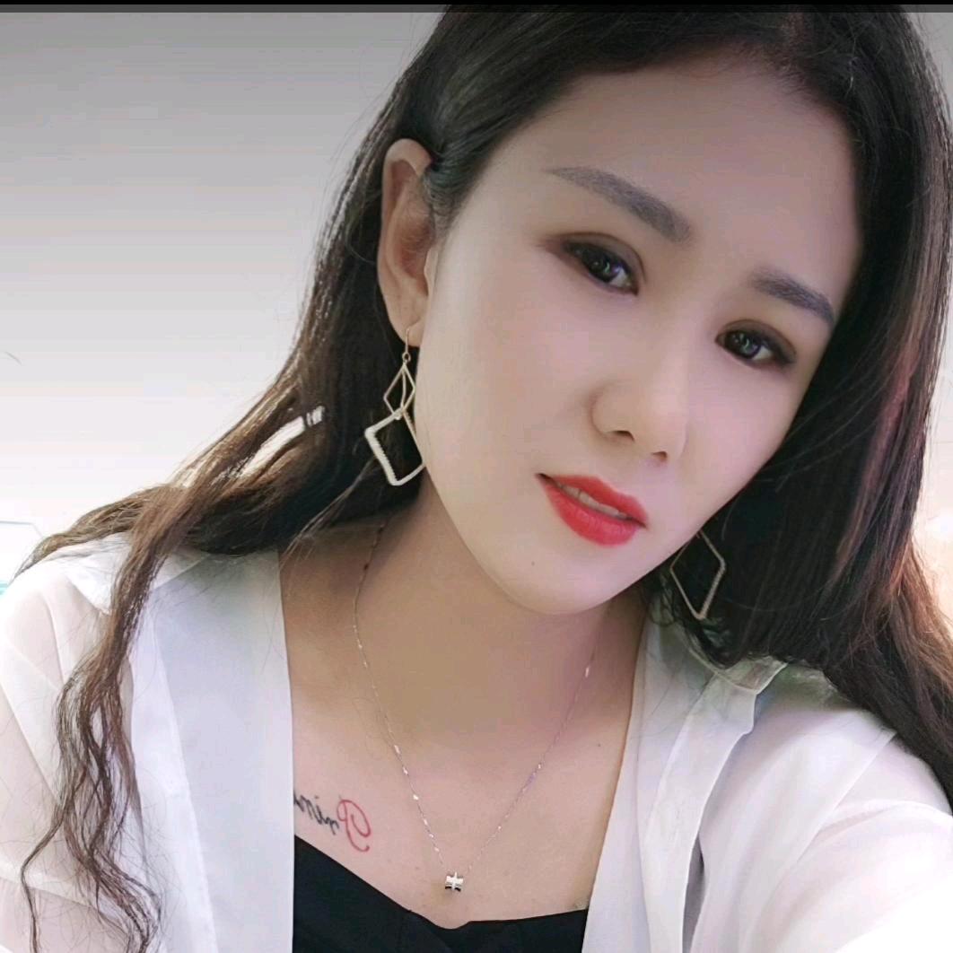 ☞余生爱逸熙☜俩皮夹克