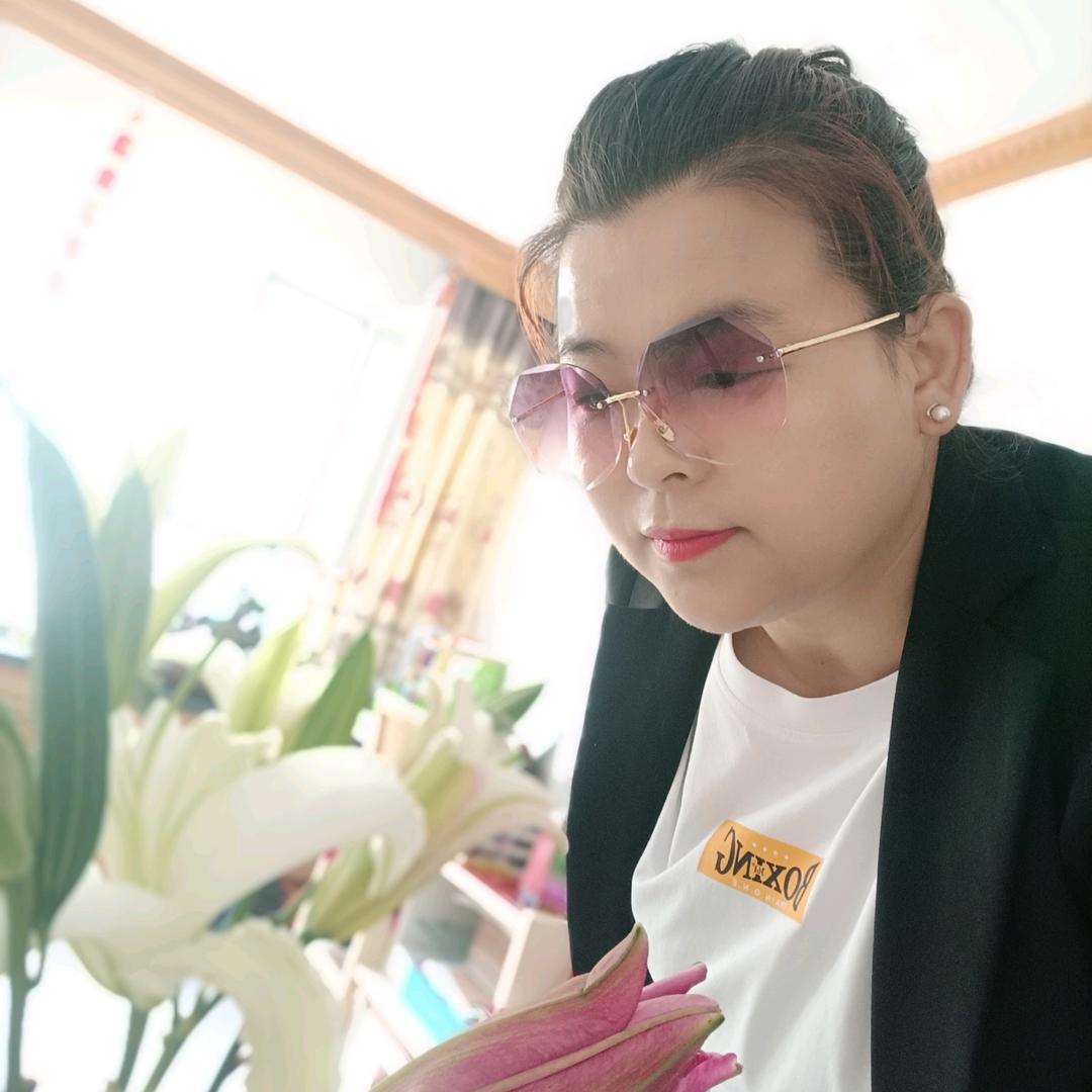 武校陪读的新疆妈妈