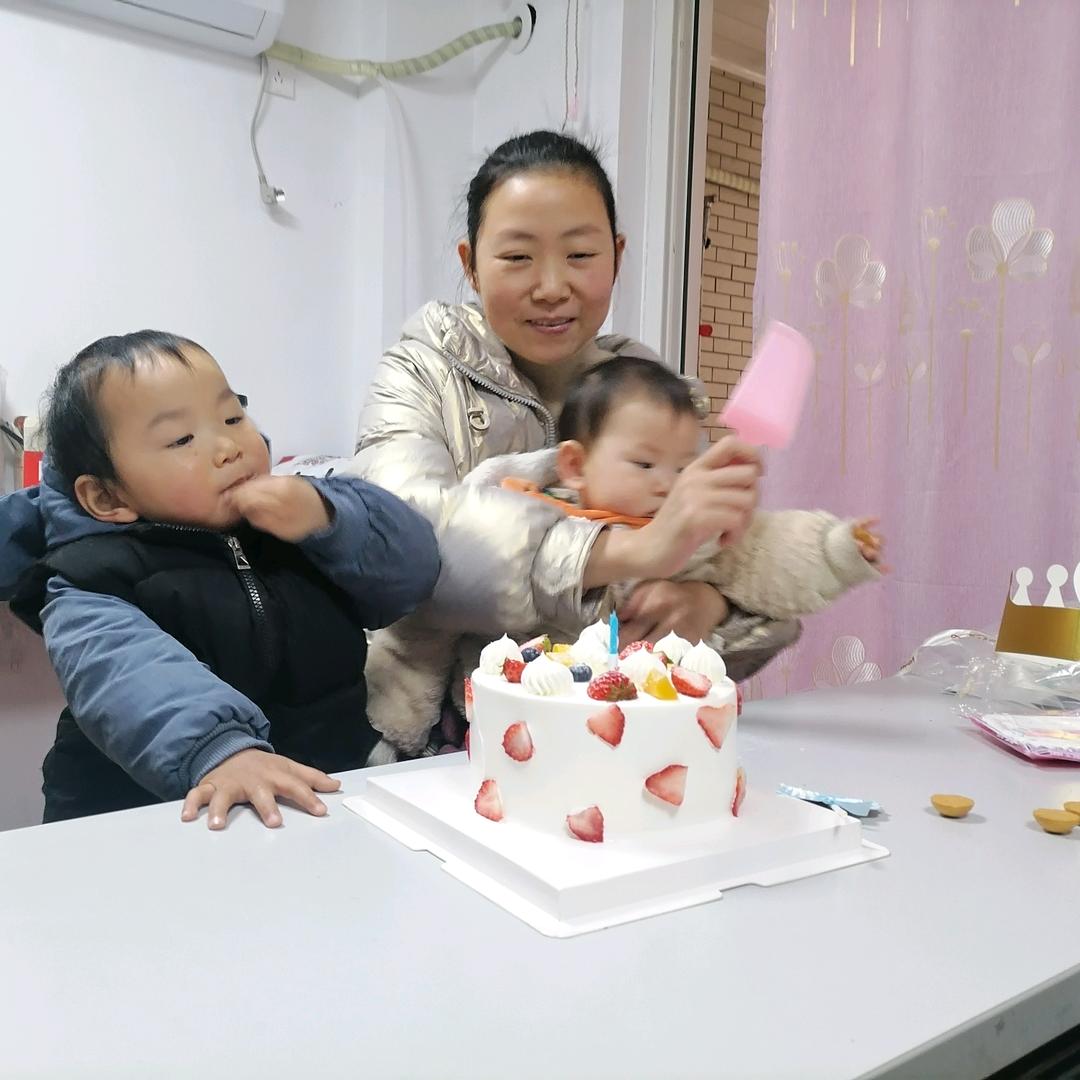 博乐彤
