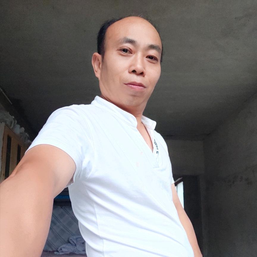 我是胶袋厂，需要胶袋的朋友请电话联系