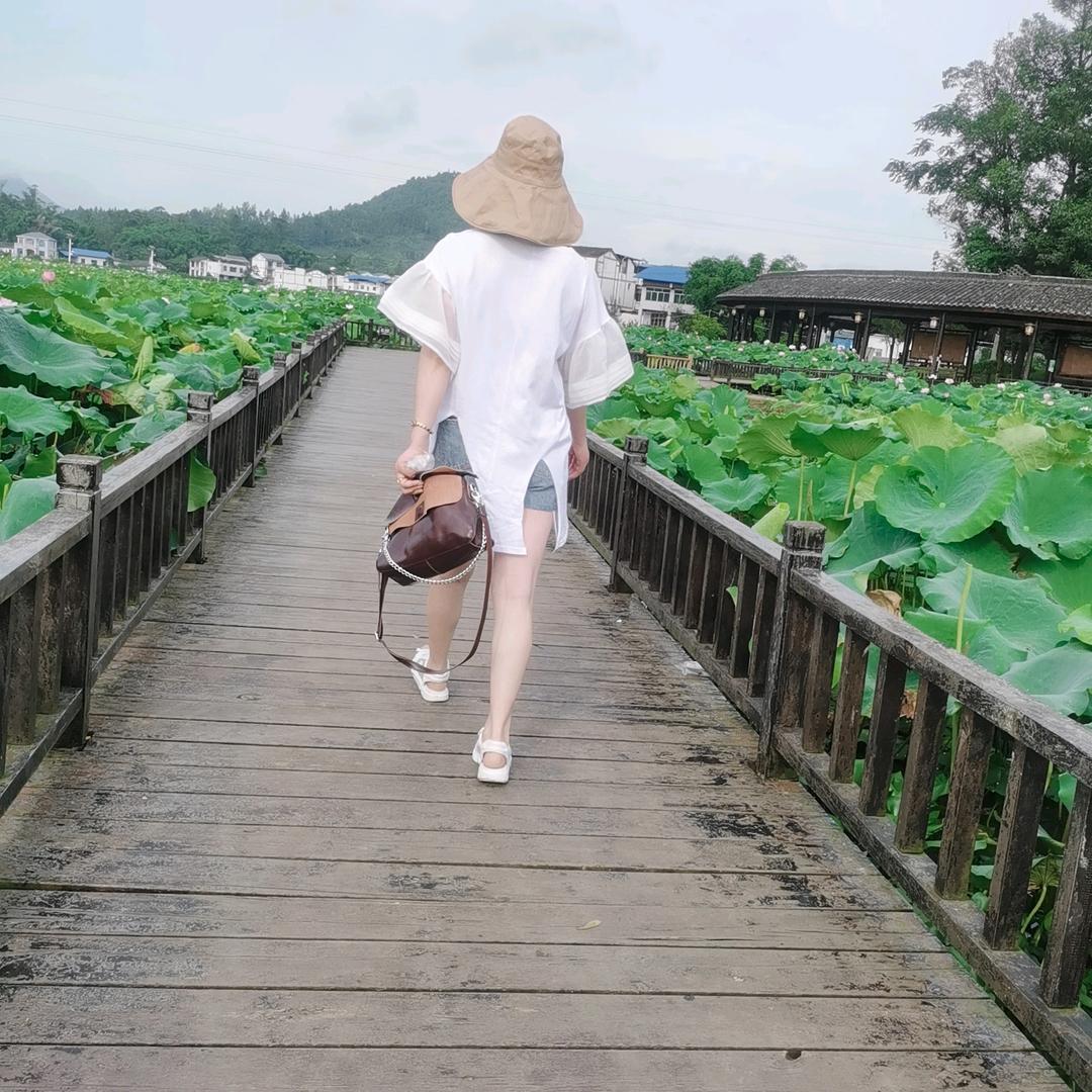 半世烟尘，尽繁华