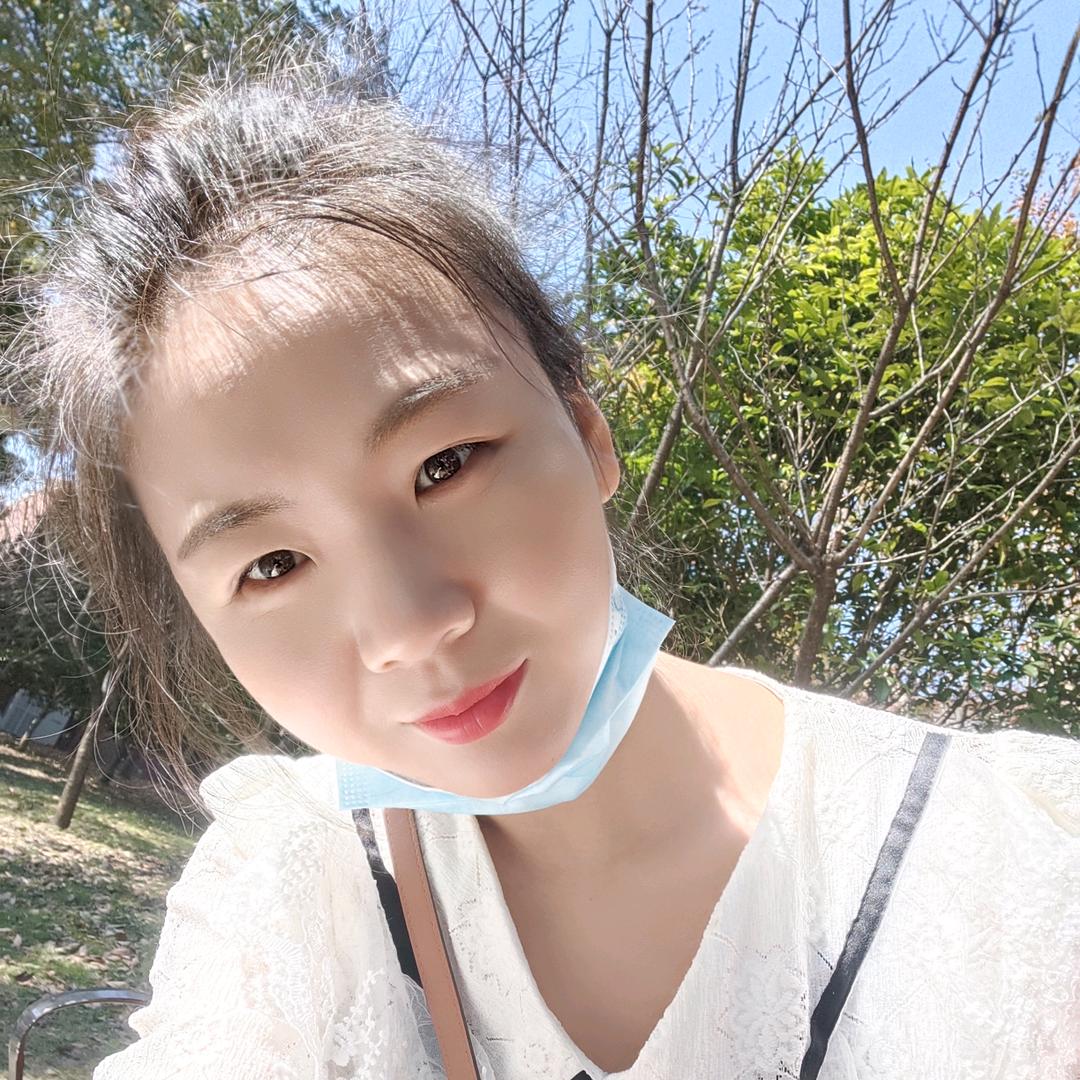 我是小妮吖(26号奶咖有活动)