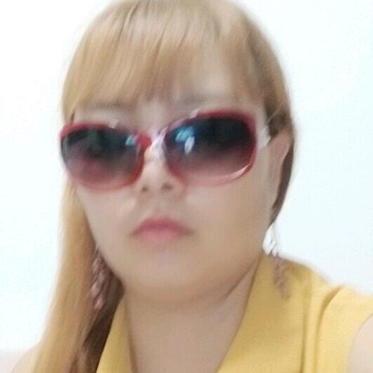 强颜欢笑、是谁在敷衍