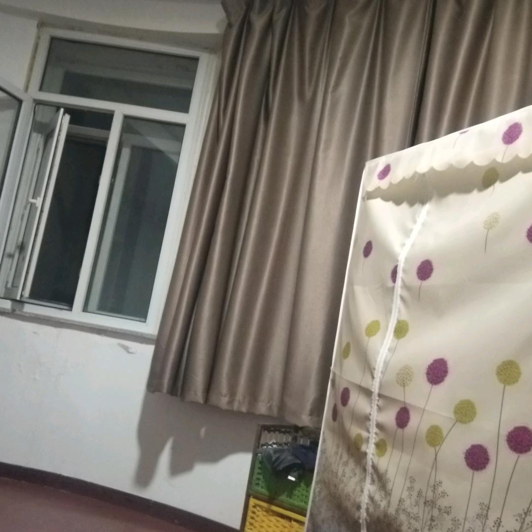 别用这种眼神看我