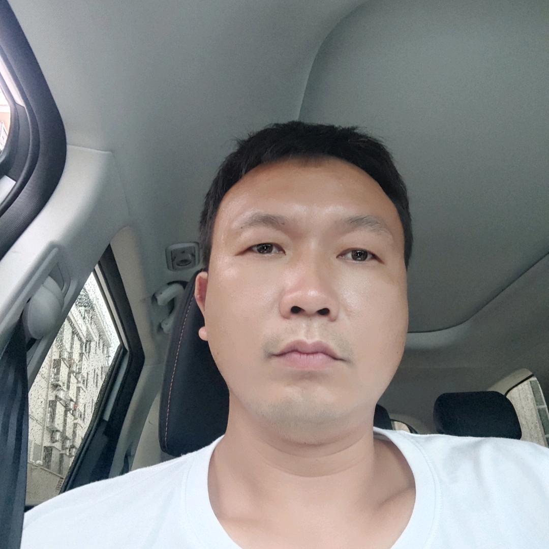 黄小东