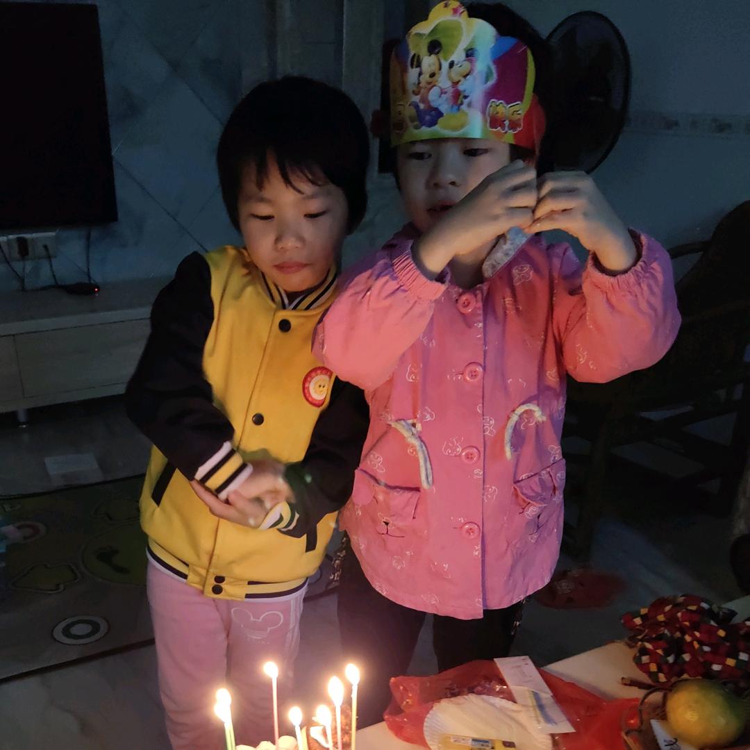 小优倩头像