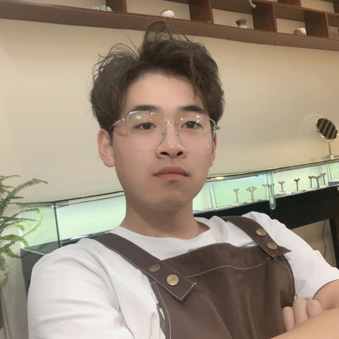 你胃疼吗？