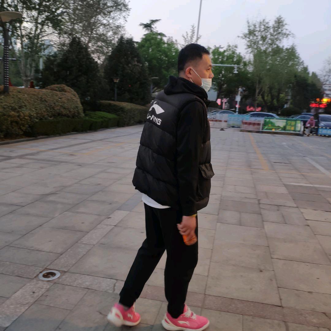 梁山乐健郭教练