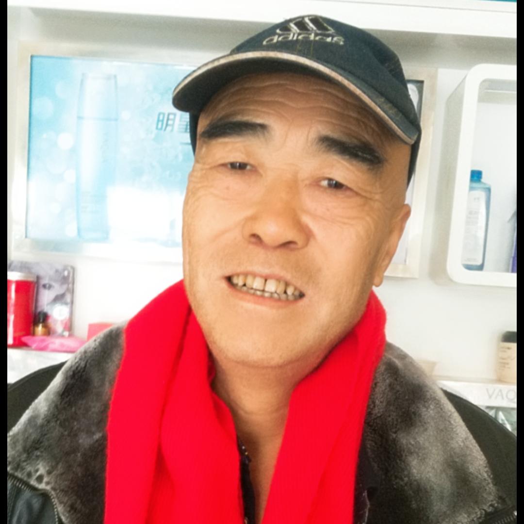 秃头红哥