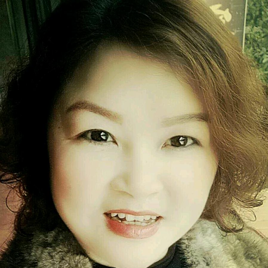 铿锵玫瑰头像