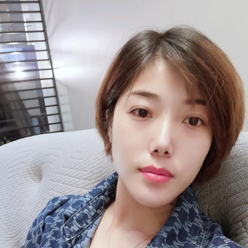 尼古拉斯 璐璐
