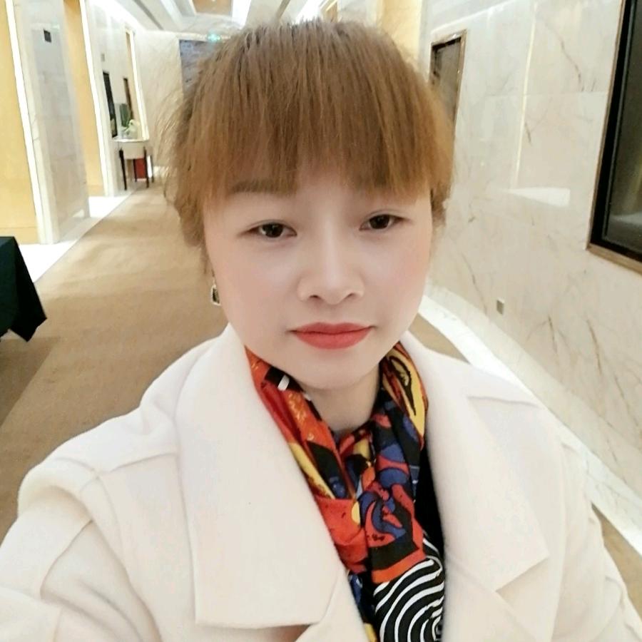 袁姐（欠爱一个拥抱）