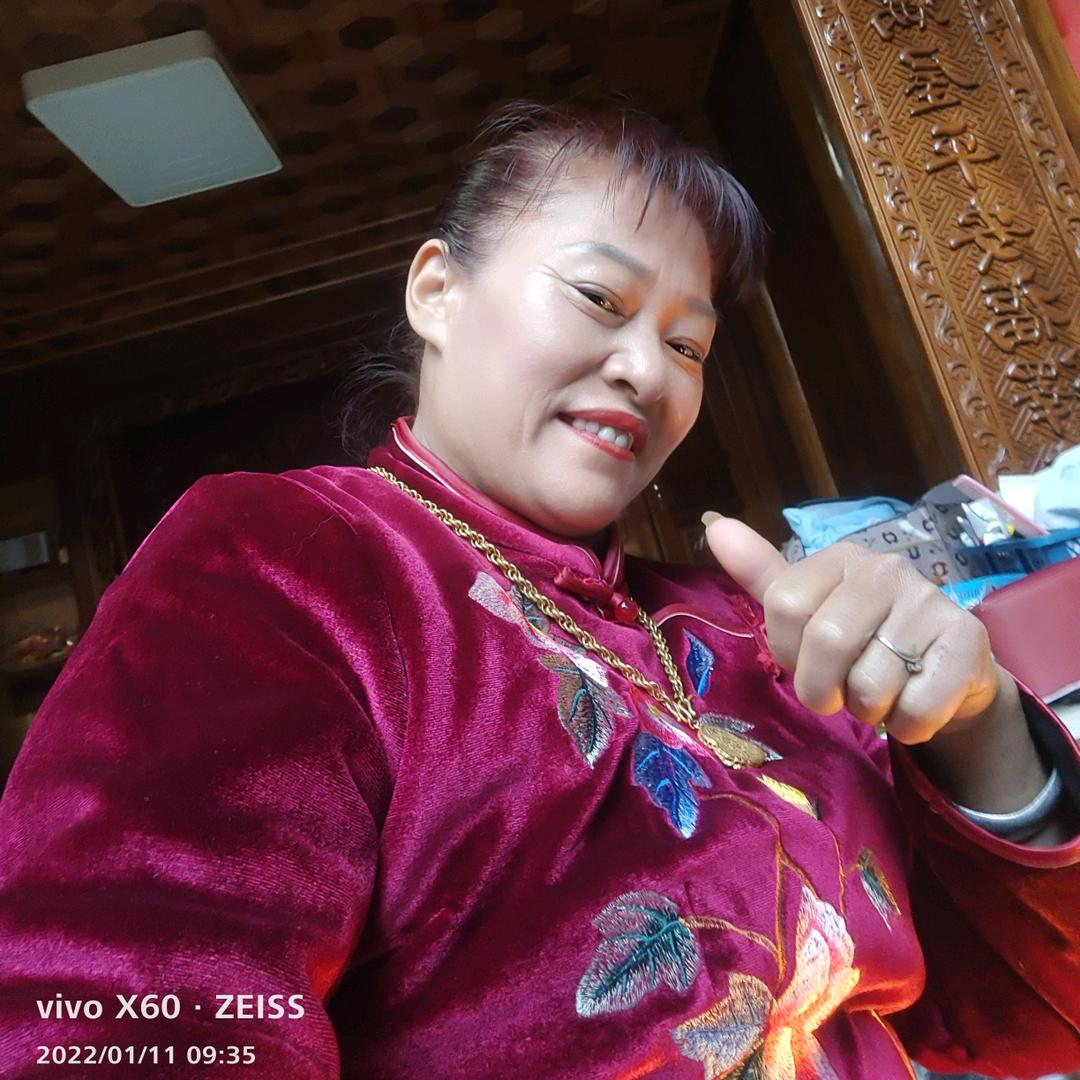 小龙米线姐