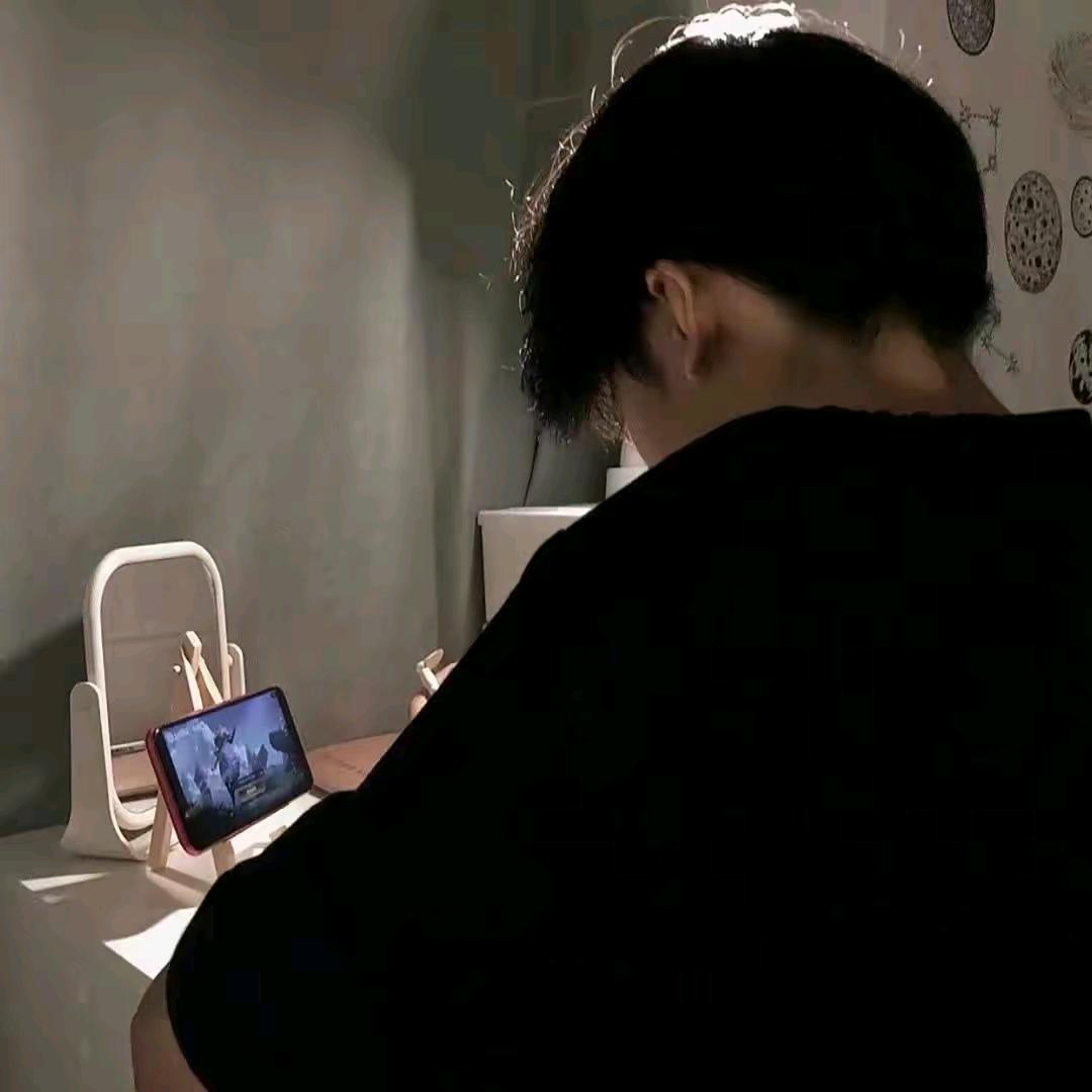 CF汤姆