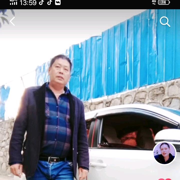鲍泡哥