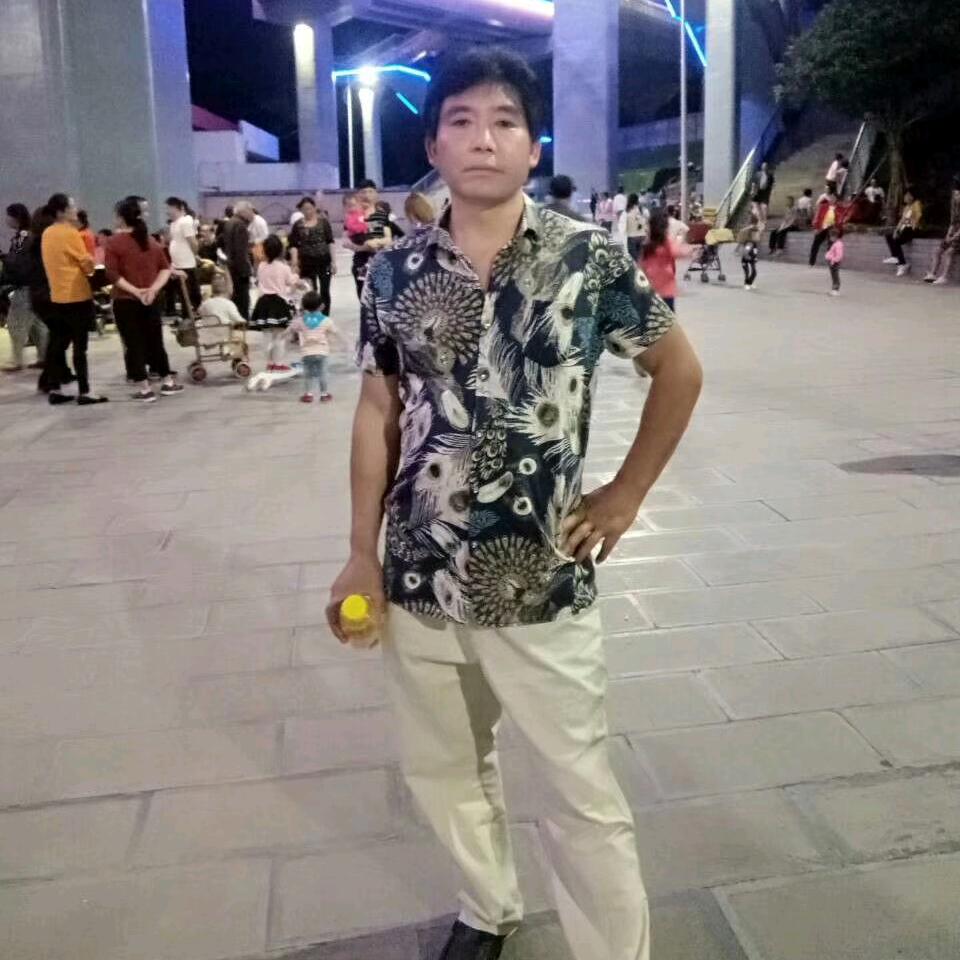 曾经的爱潇洒离去。