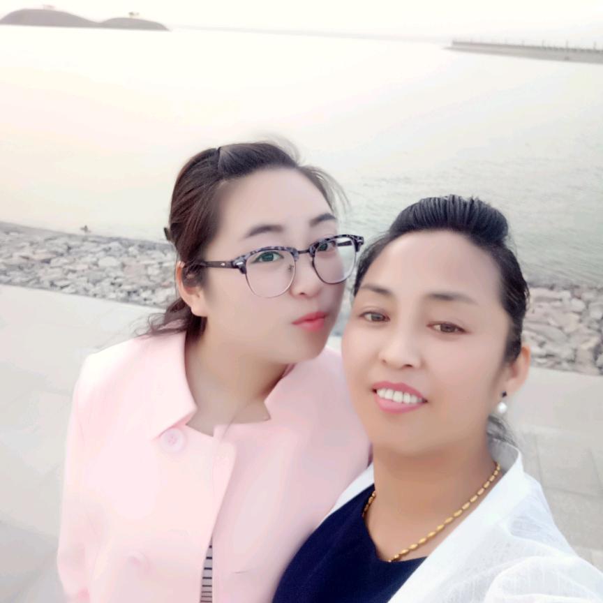 娜仁图亚