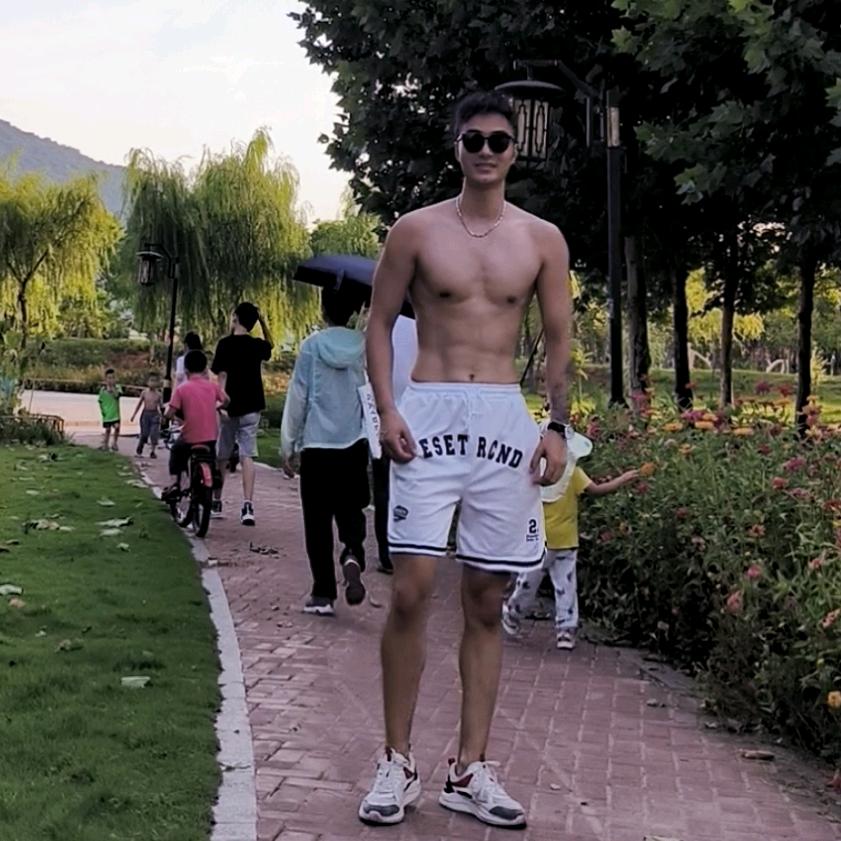 李大吉190