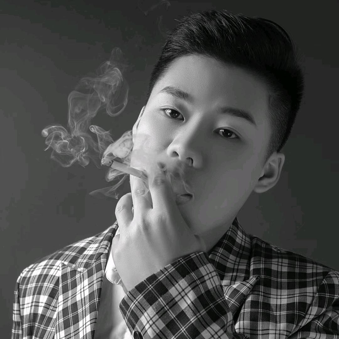 孤傲 也是一种态度ʘᴗʘ