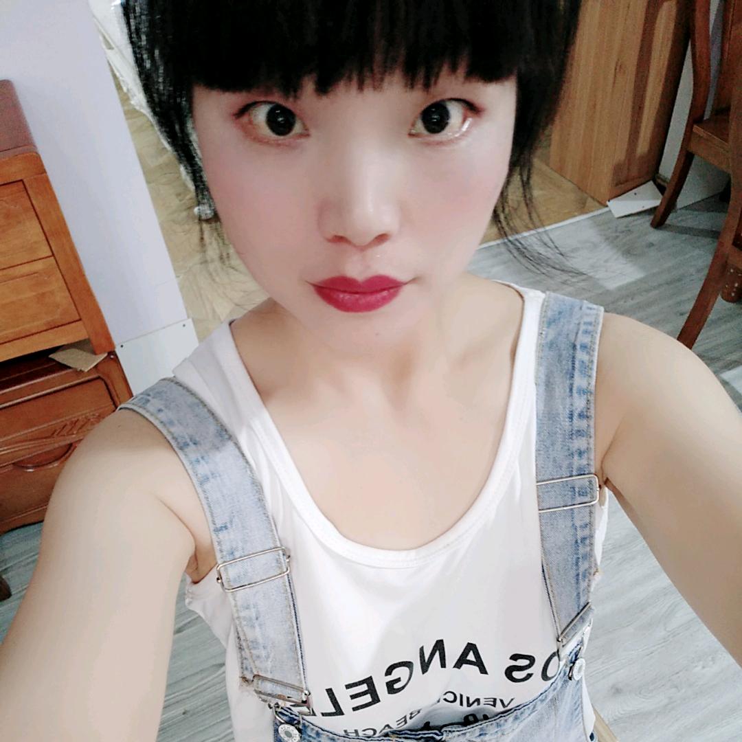 鹿寨南方家私卖家具的小姐姐