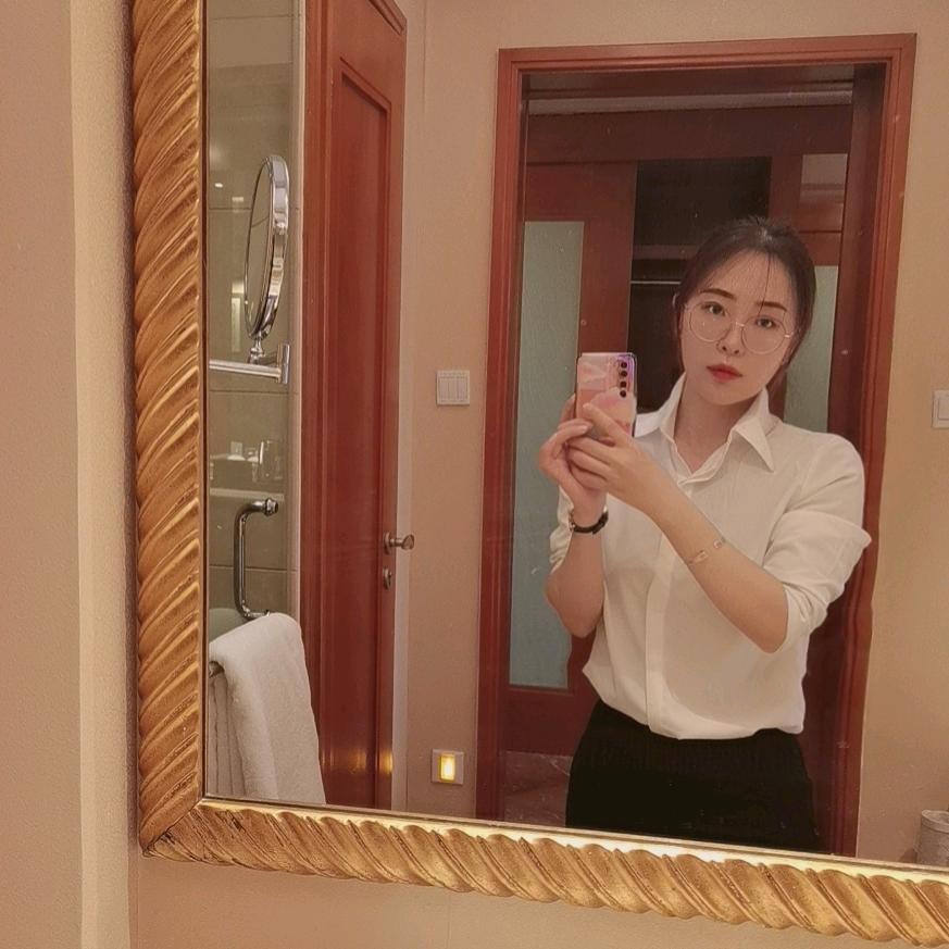 草莓小果董~