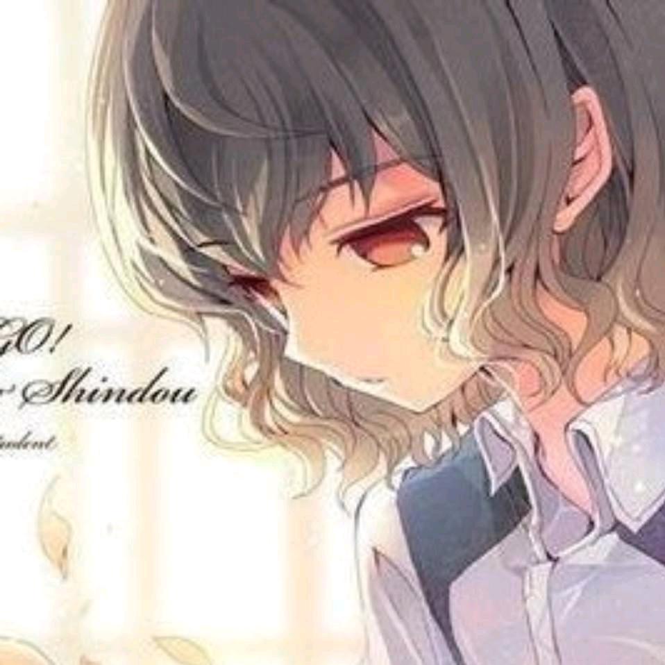 A、美呢