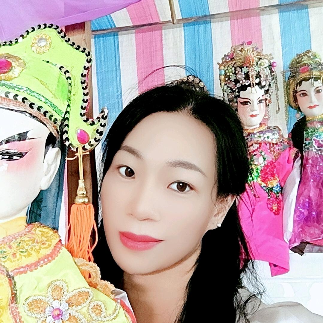 宝丽木偶