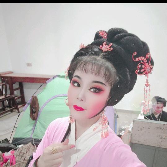 芗剧小莲（连赞拉黑）