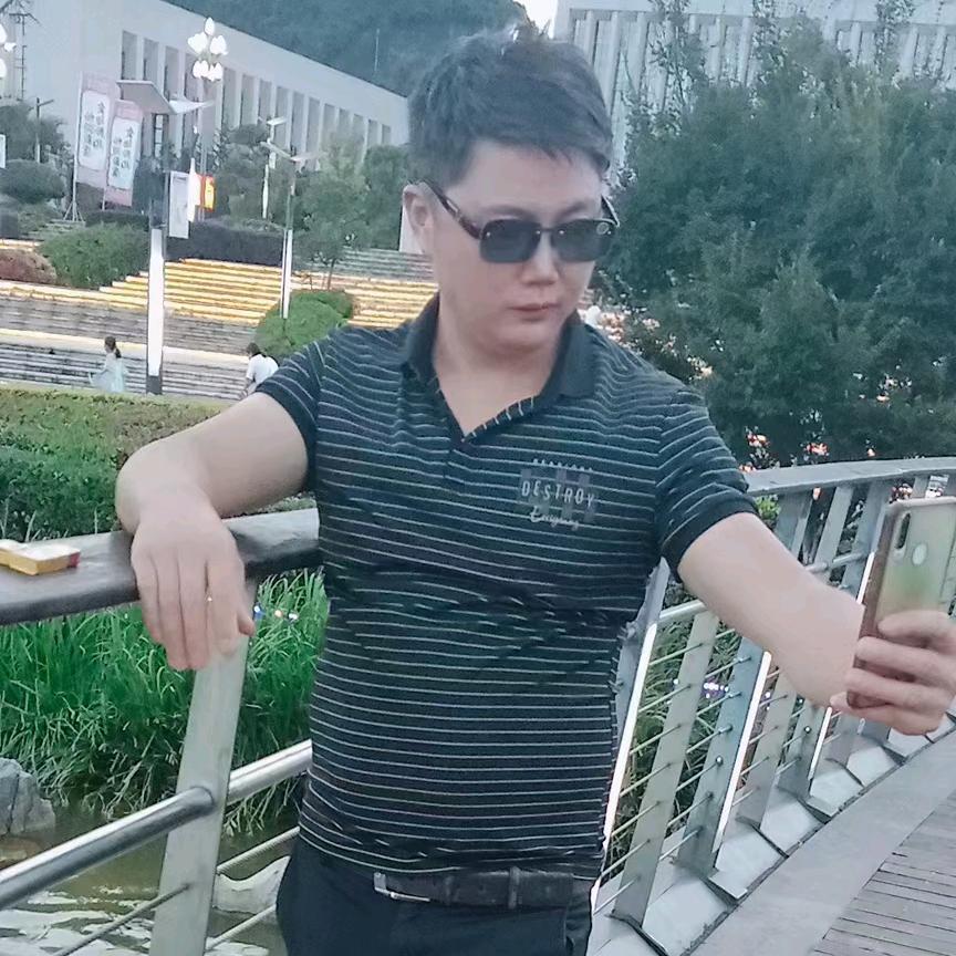 遵义专业彩钢棚设计，制作，钢结构工程
