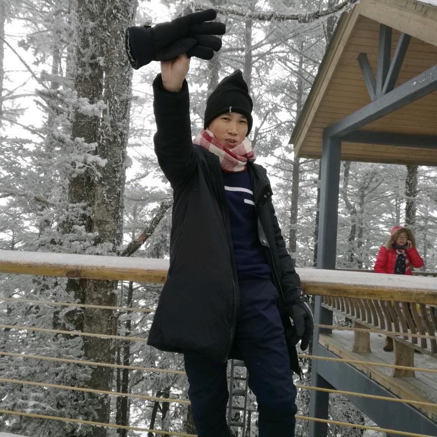 PUSSEN北京帕森服装有限责任公司专卖店