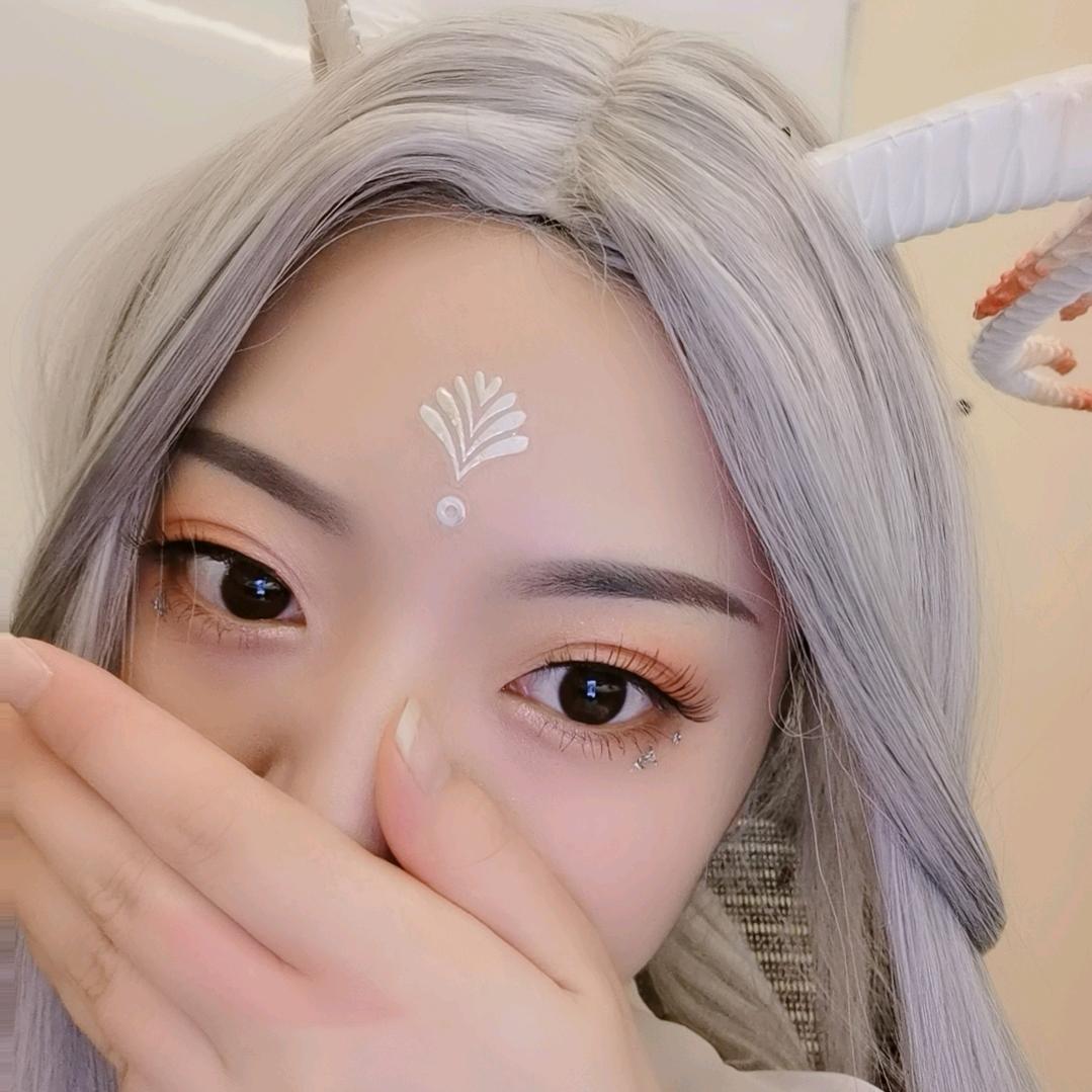 萌妹吃白菜