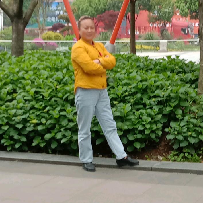 开心的天使🌹🌹🌺🌺