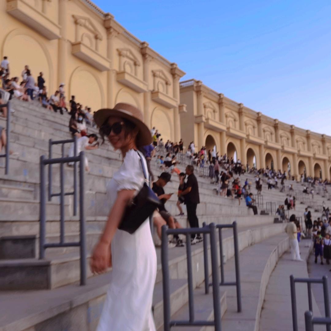 酒泉三笙婚纱~化妆师筱雅