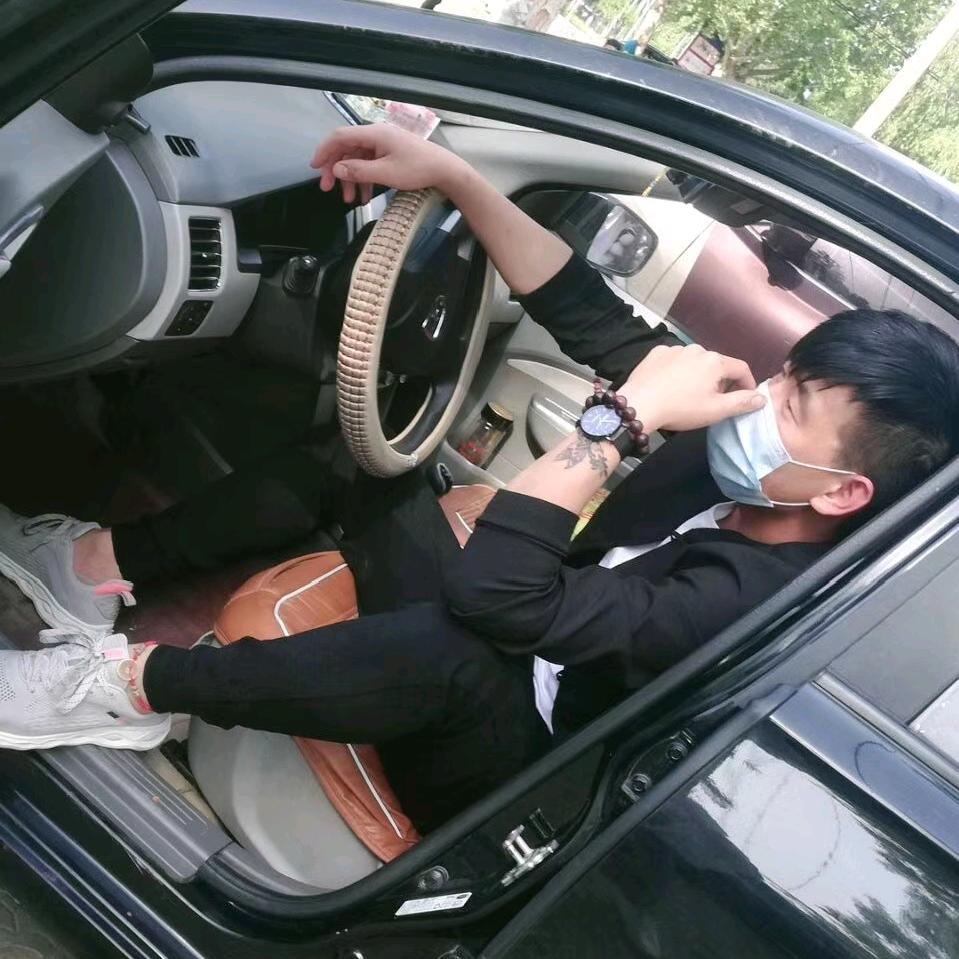 单眼皮@小眼睛