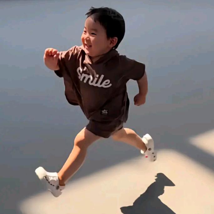 殷酷酷