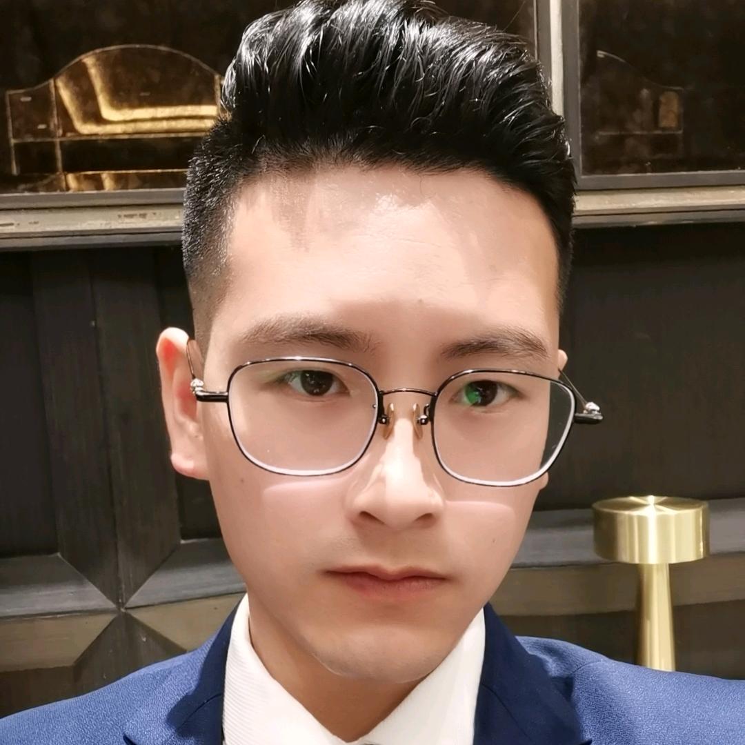 管它几岁，快乐万岁！