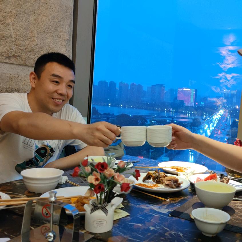 杰西逛辽宁