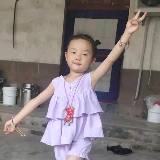 朵朵小蕊奶奶