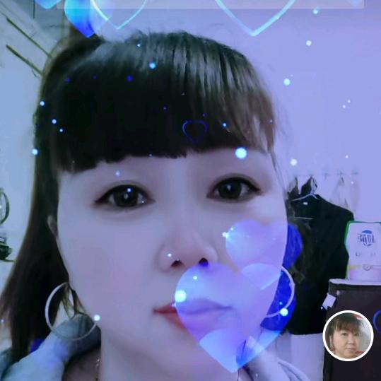 岑