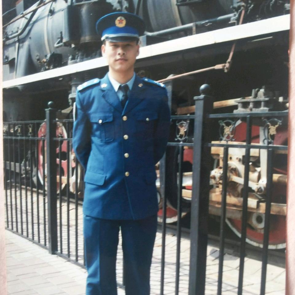 李团长爱唱歌