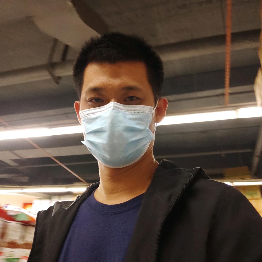 黄@