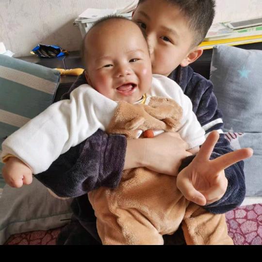 @隆