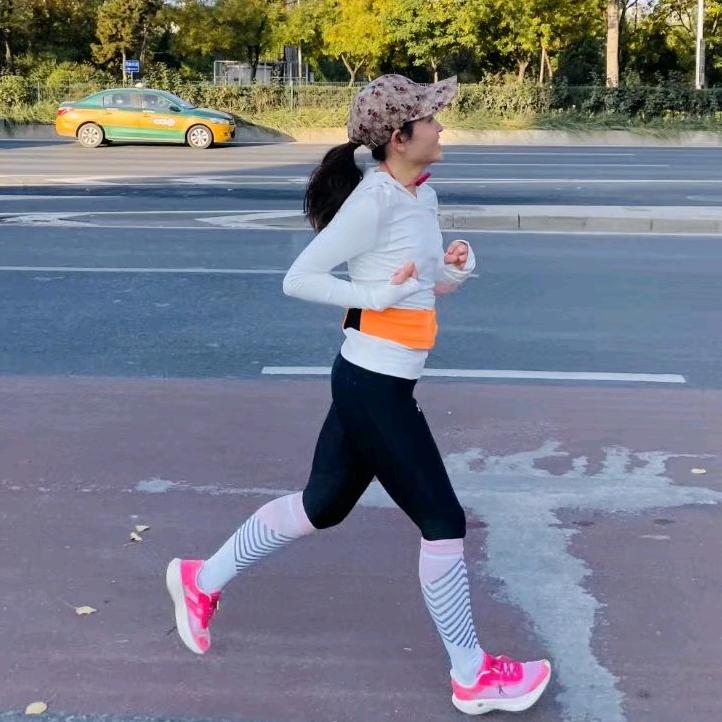 @爱跑步的小姐姐🌺🌺🌻🌻