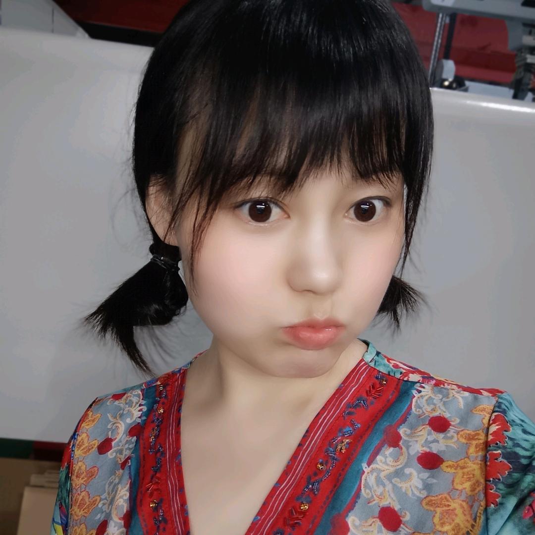 莹莹❤