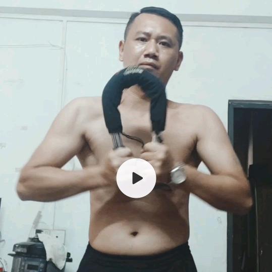 曾先生