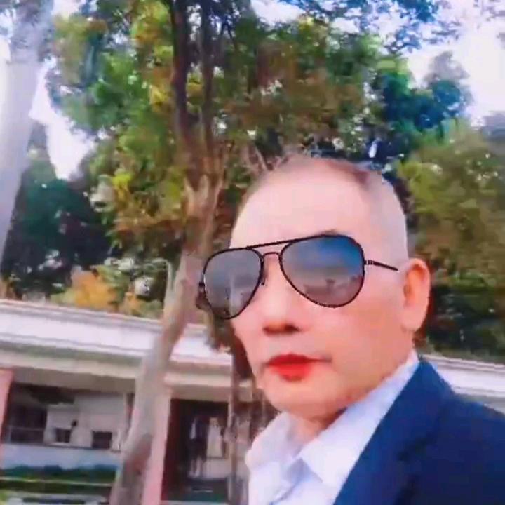 刘伍